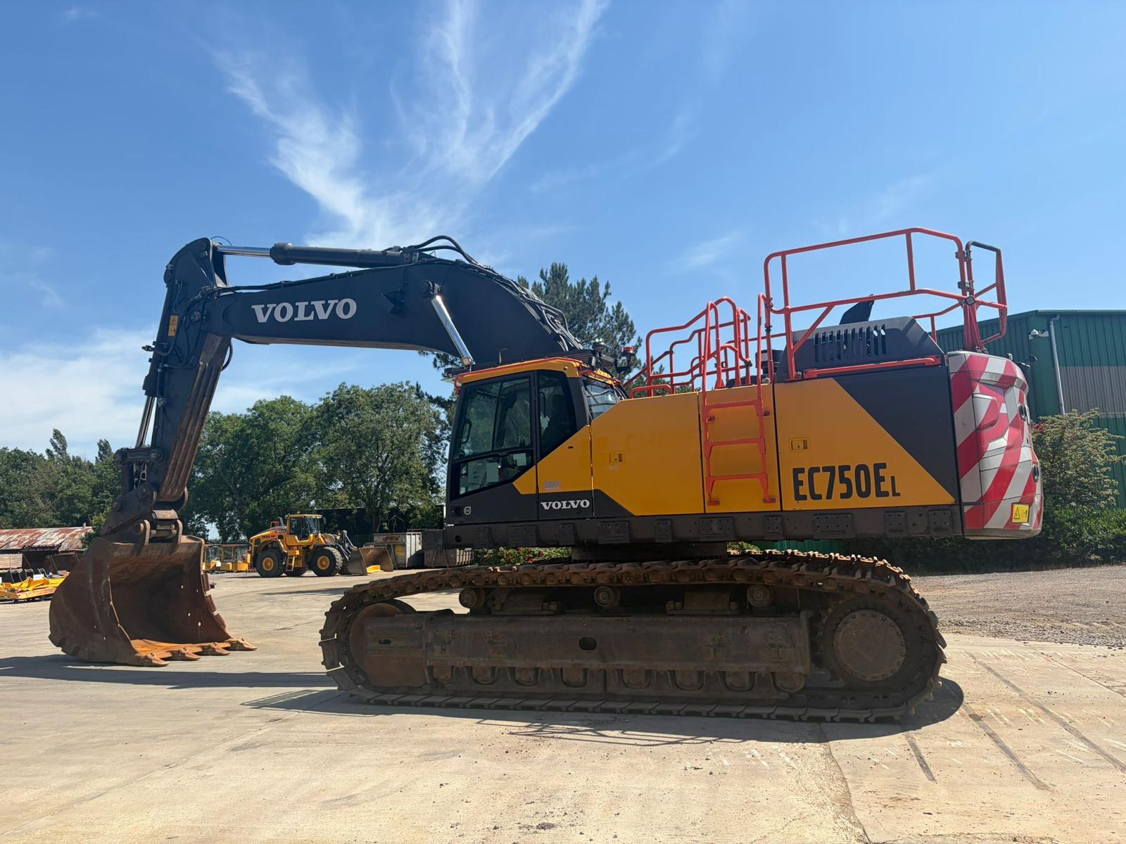 Pelle sur chenilles Volvo EC 750 EL